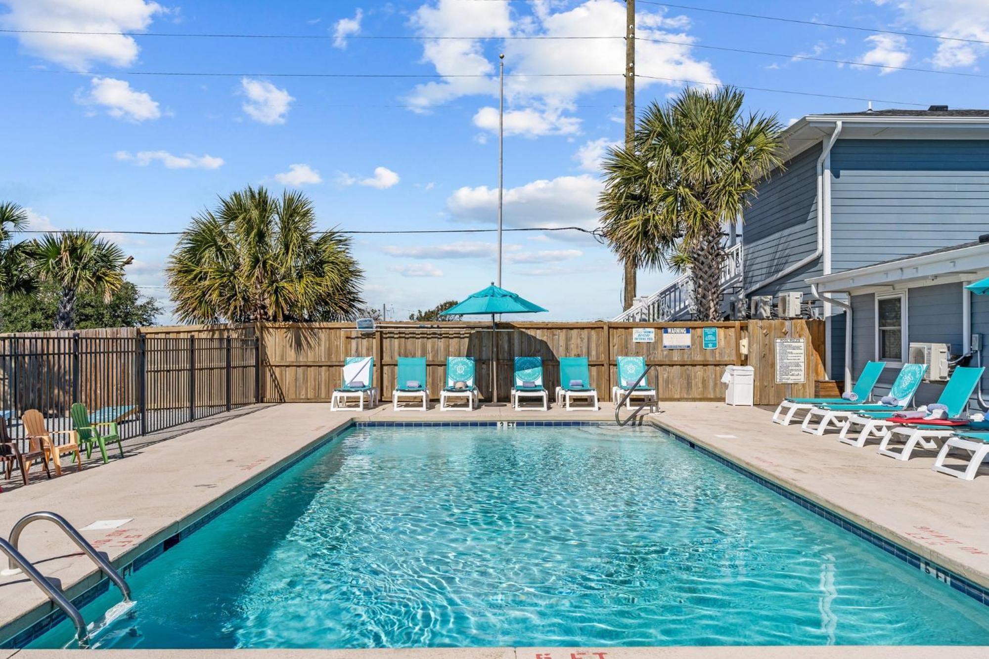 Loggerhead Inn And Suites Surf City Exterior photo